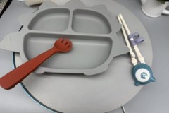 硅胶餐盘耐高温消毒安全吗？