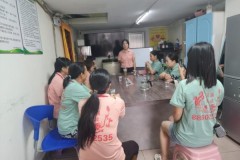 凤麟家政：持证保险培训闭环下的家政服务观察